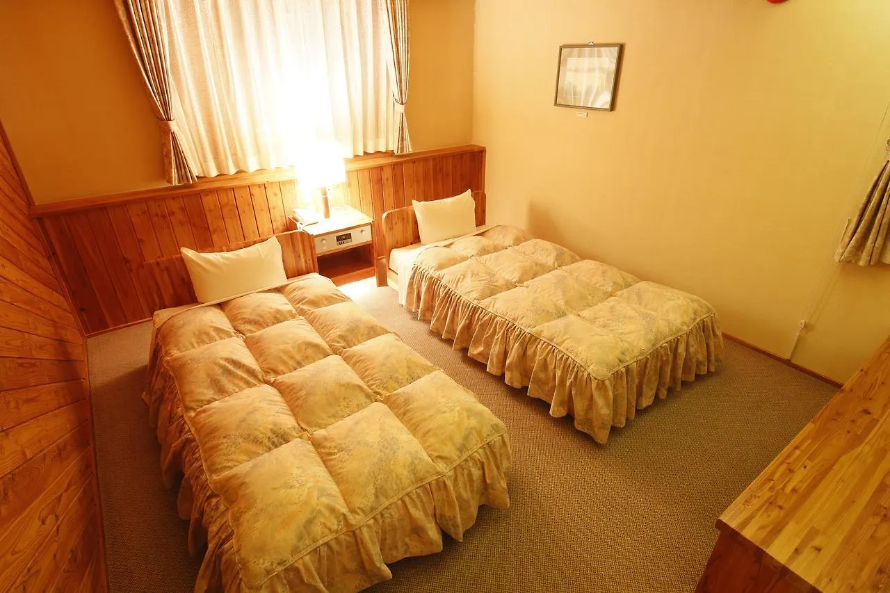 Log Hotel Larch Lake Kanayama Minamifurano Ryokan