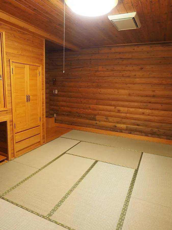 Log Hotel Larch Lake Kanayama Minamifurano Ryokan