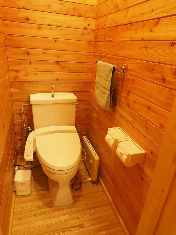 Log Hotel Larch Lake Kanayama Minamifurano 3*,  Japan
