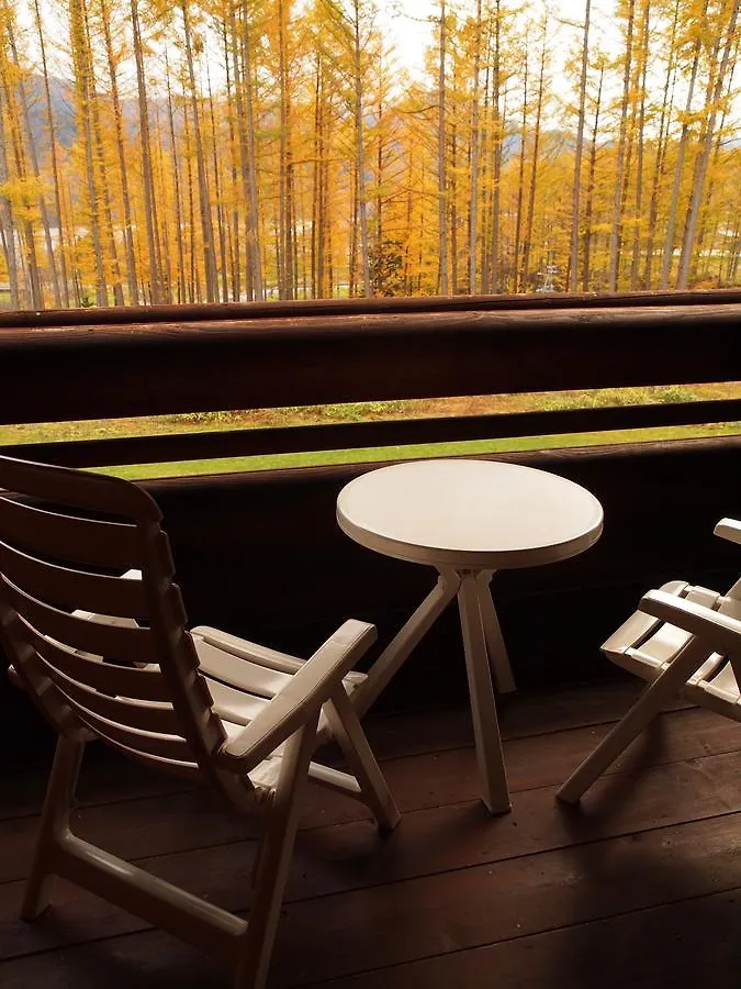 Log Hotel Larch Lake Kanayama Minamifurano 3*,