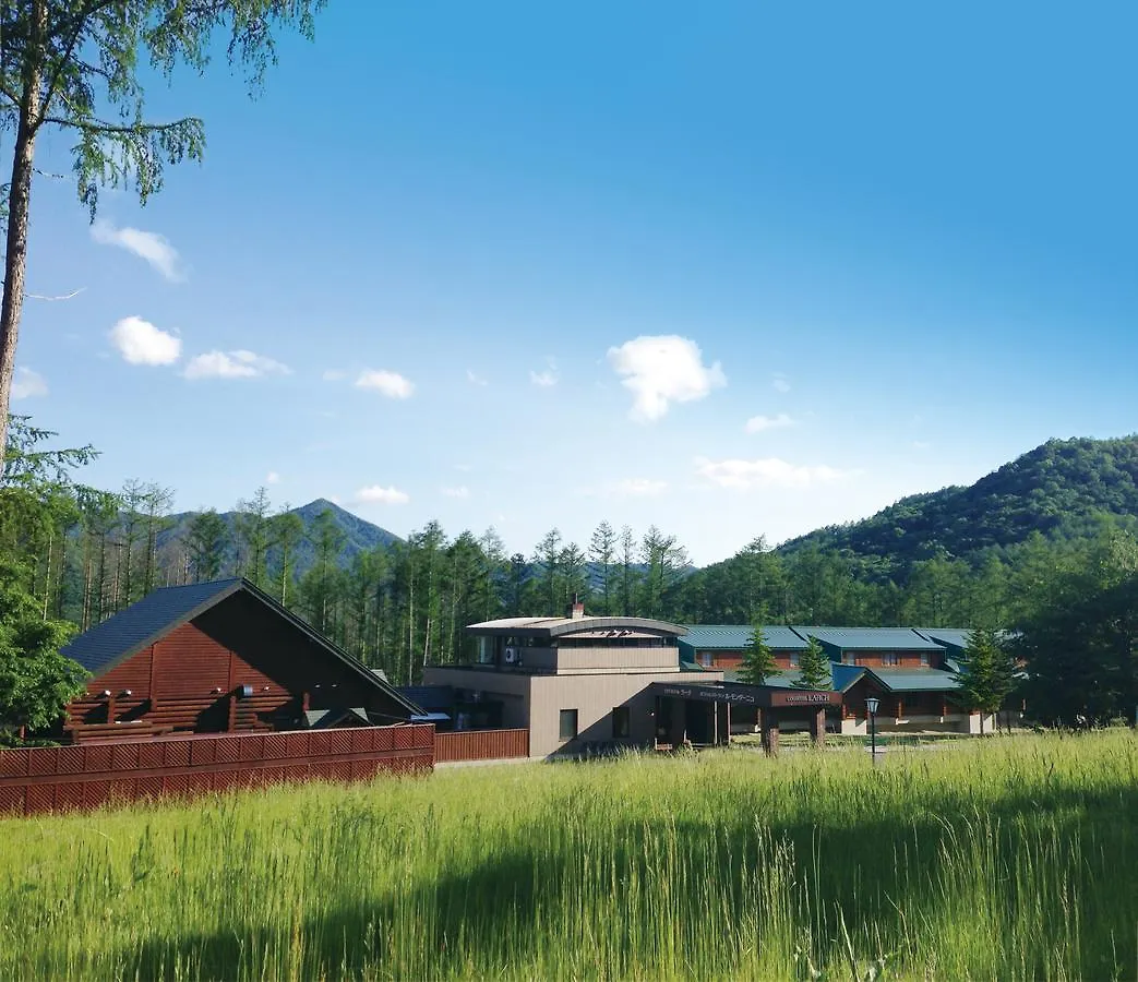Ryokan Log Hotel Larch Lake Kanayama Minamifurano